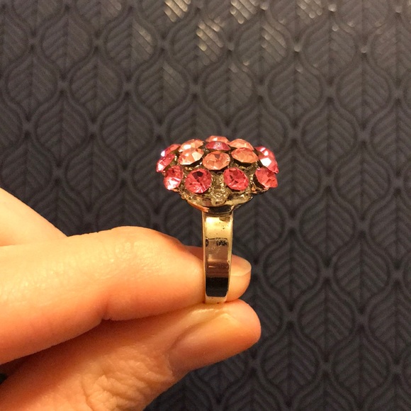 Sparkling pink rhinestone adjustable ring - Picture 4 of 6